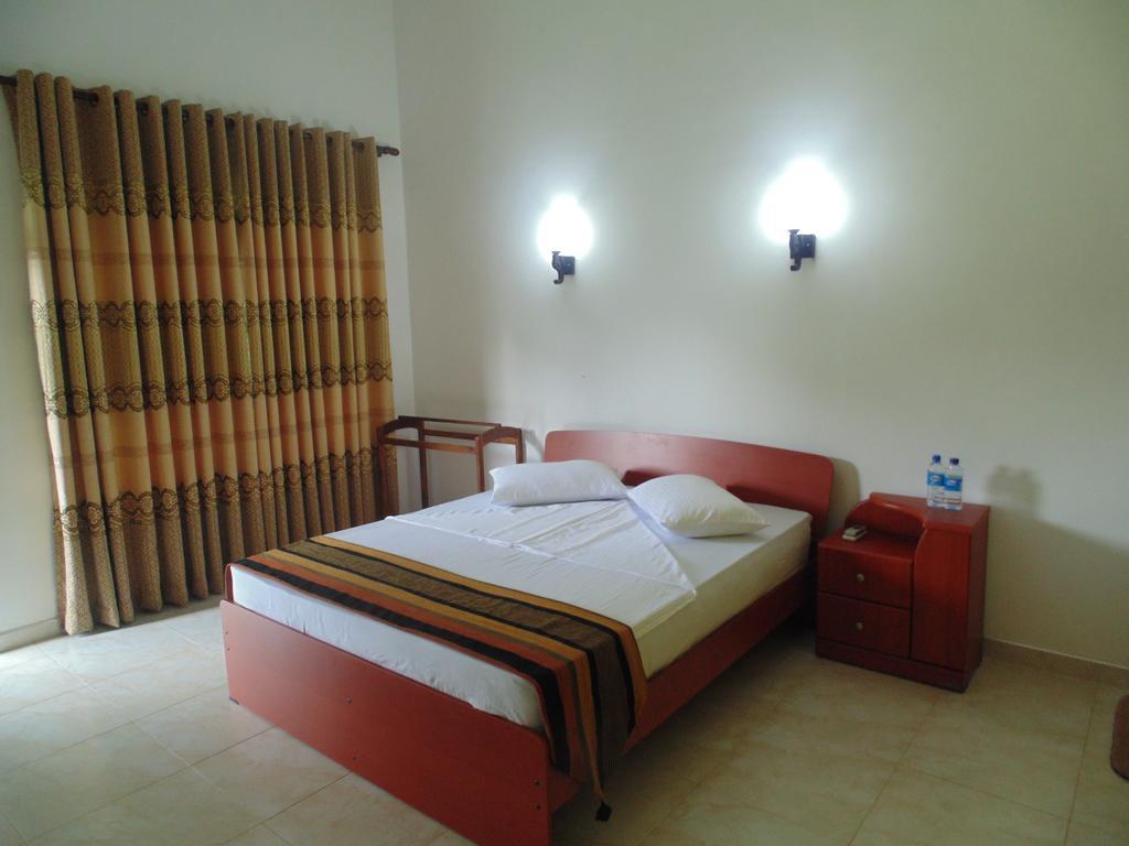 White Eagle Hotel Sigiriya Eksteriør bilde