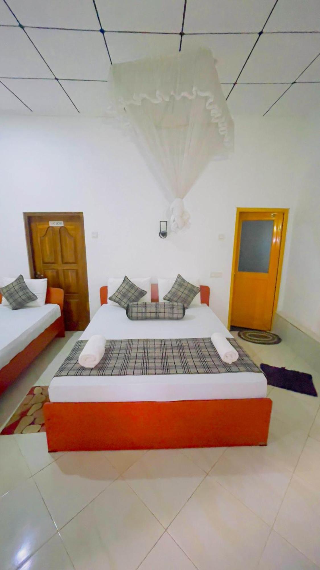 White Eagle Hotel Sigiriya Eksteriør bilde