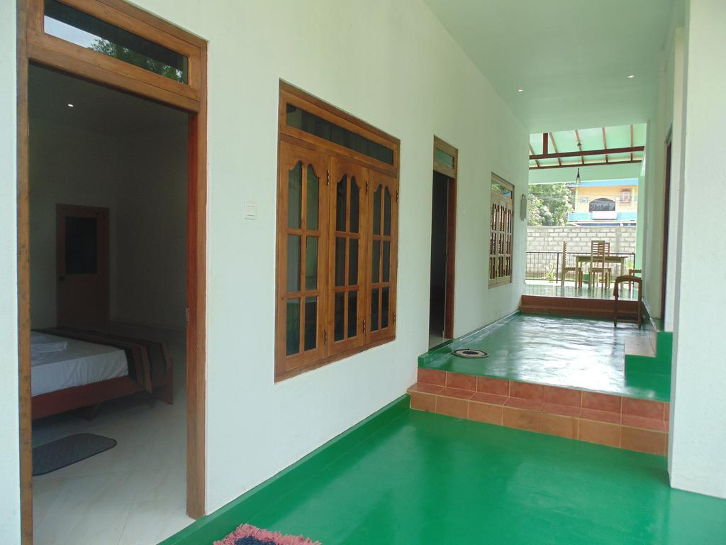 White Eagle Hotel Sigiriya Eksteriør bilde